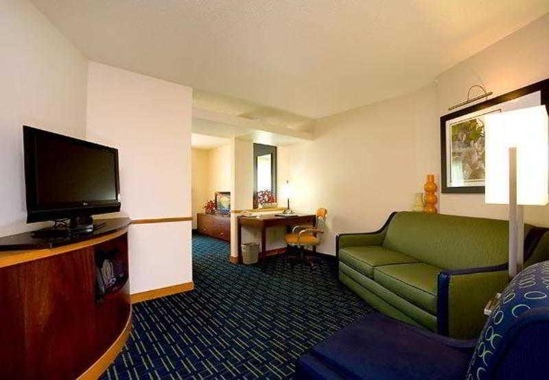 Fairfield Inn & Suites Traverse City Rom bilde